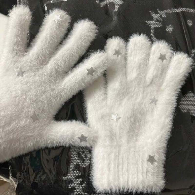 Warm plush gloves