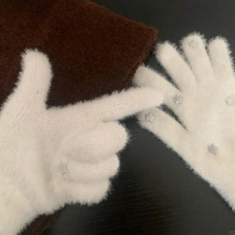 Warm plush gloves