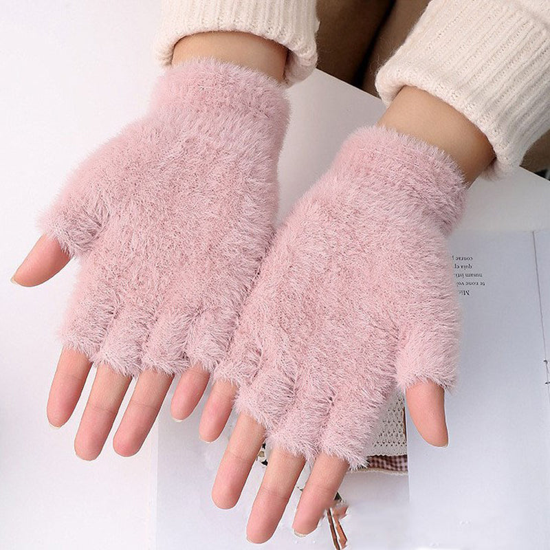 Warm plush gloves