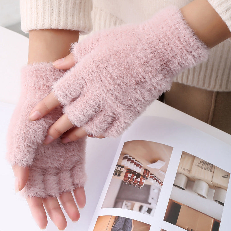 Warm plush gloves