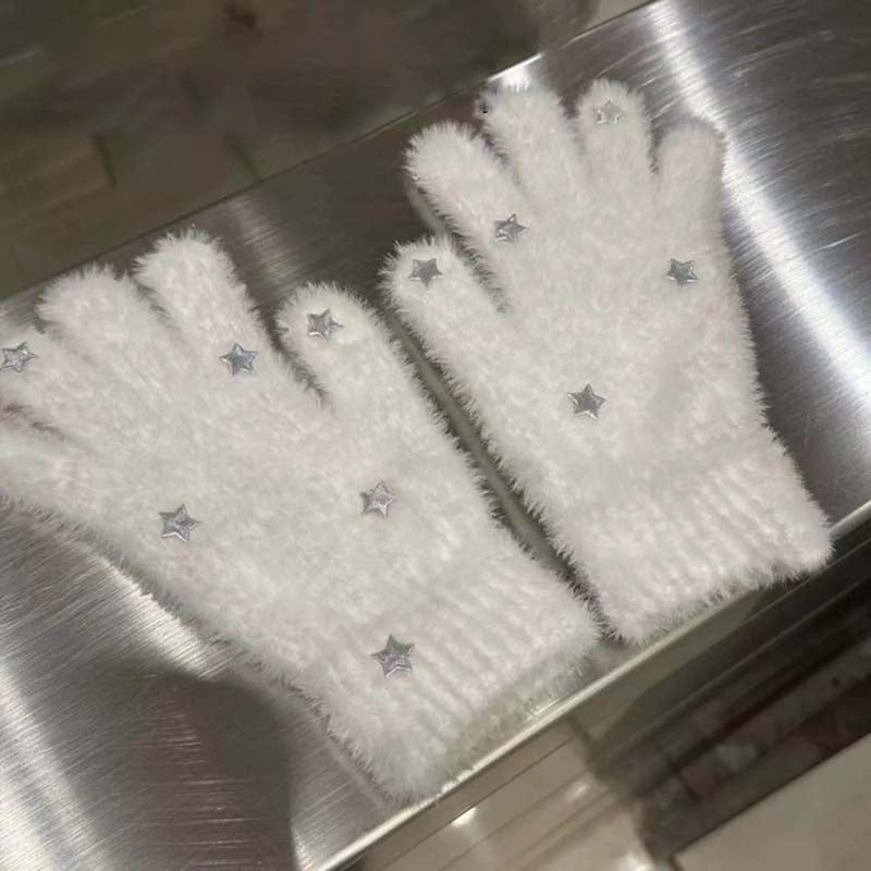 Warm plush gloves