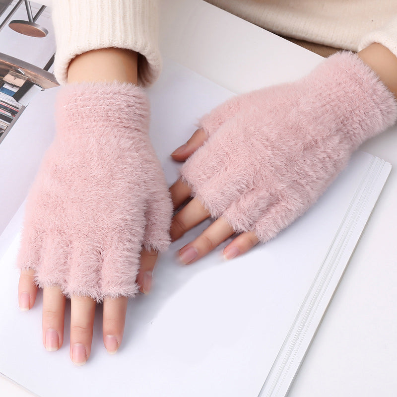 Warm plush gloves